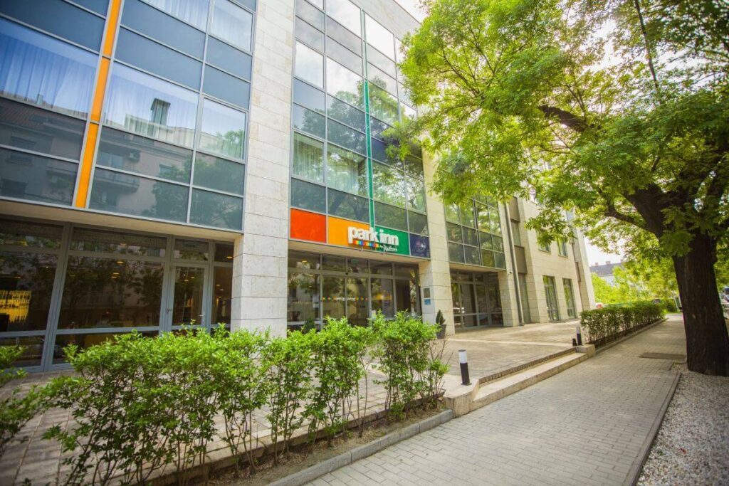 Radisson7